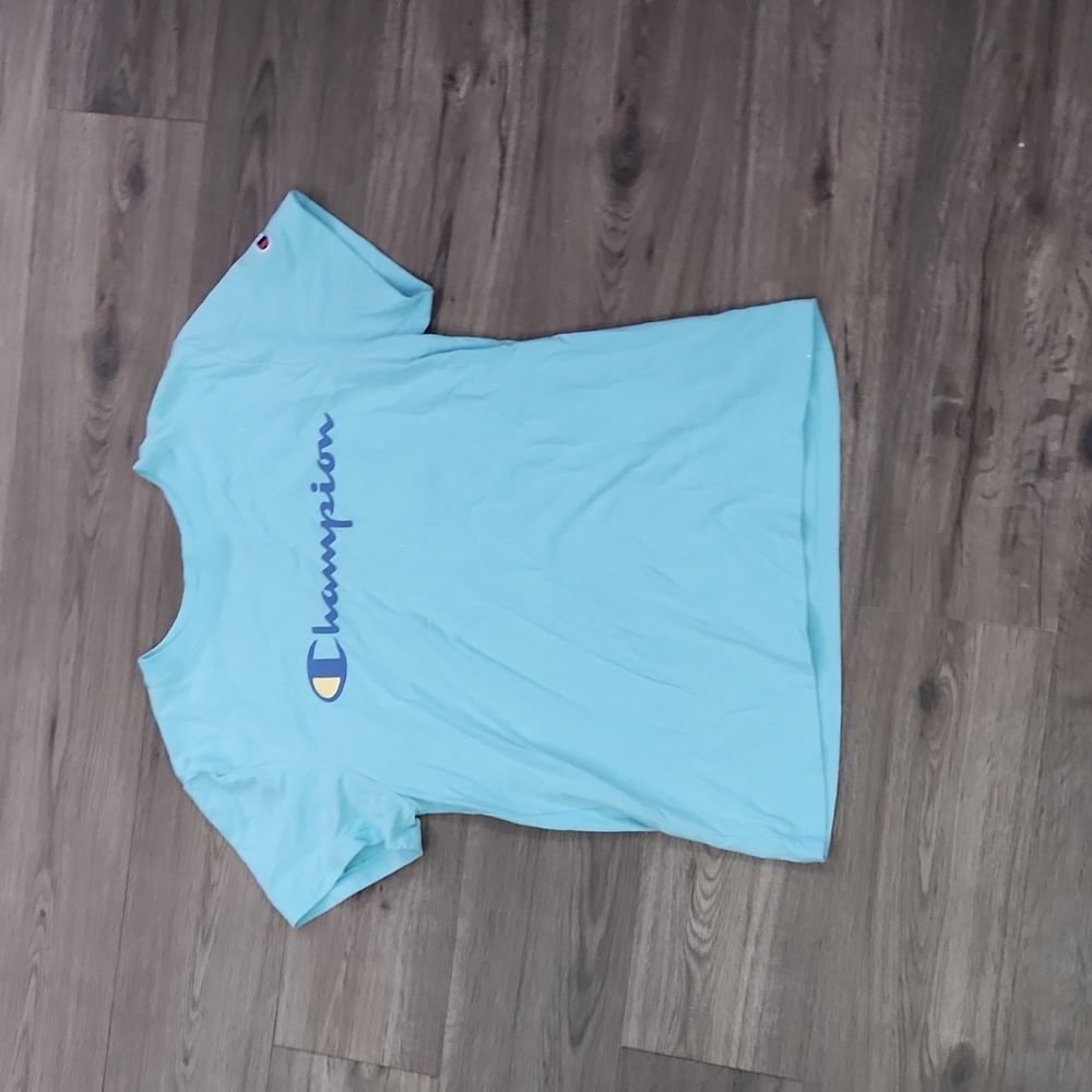 Champion short sleeve shirt